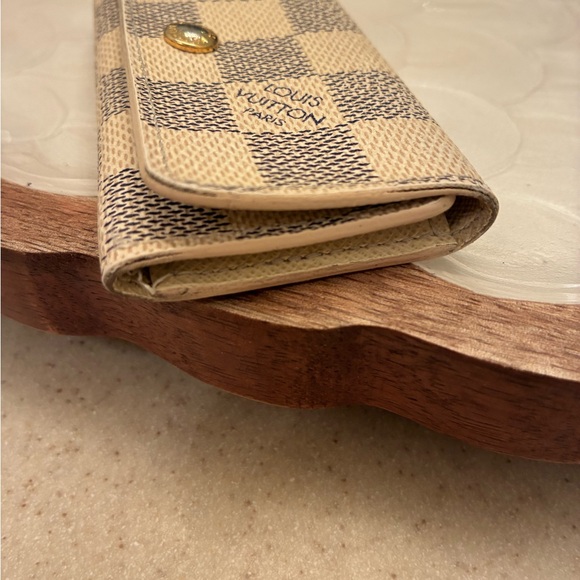 Louis Vuitton Damier Azur Multicles 4 Key Holder - Picture 6 of 13